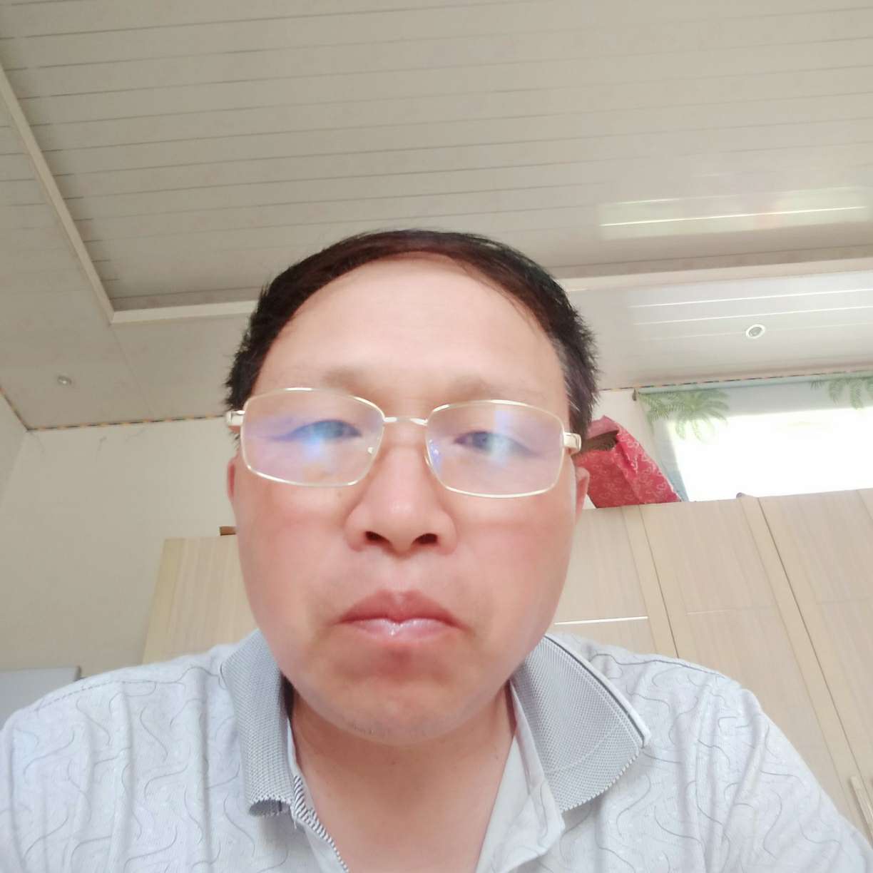 手套爱恋鳗鱼的照片