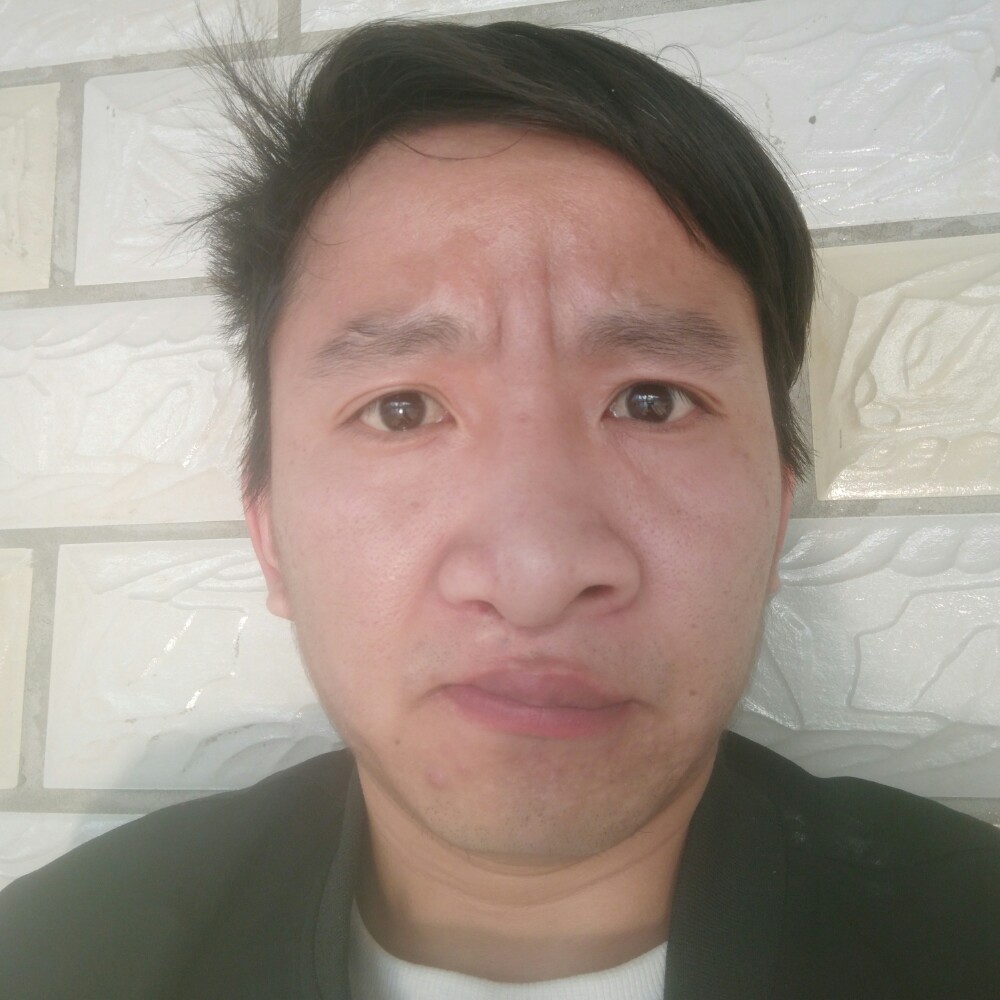 黯然与保温杯的照片