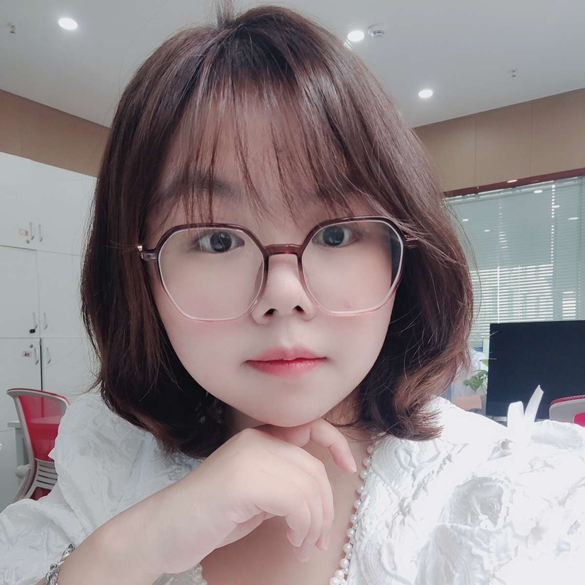 友好回眸棒棒糖的照片