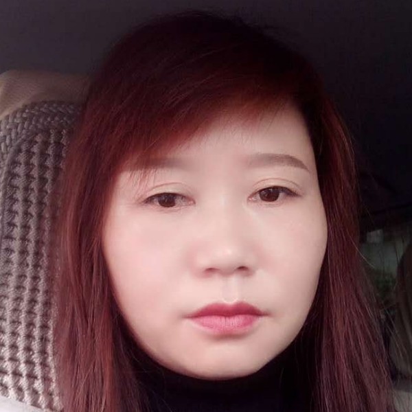 妩媚电源的照片