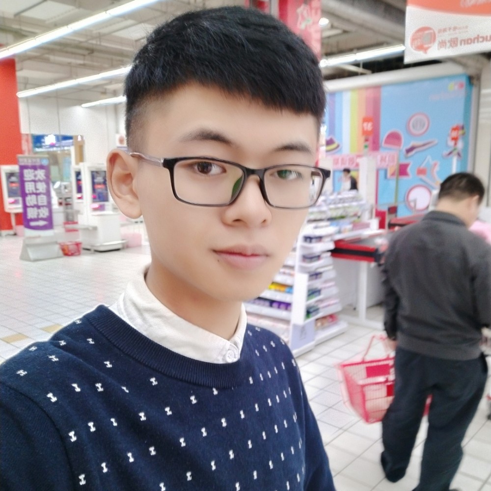 戴某人的照片