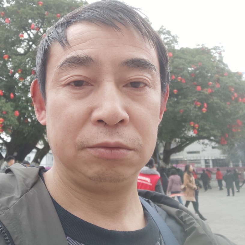 盼望闻淡淡的照片