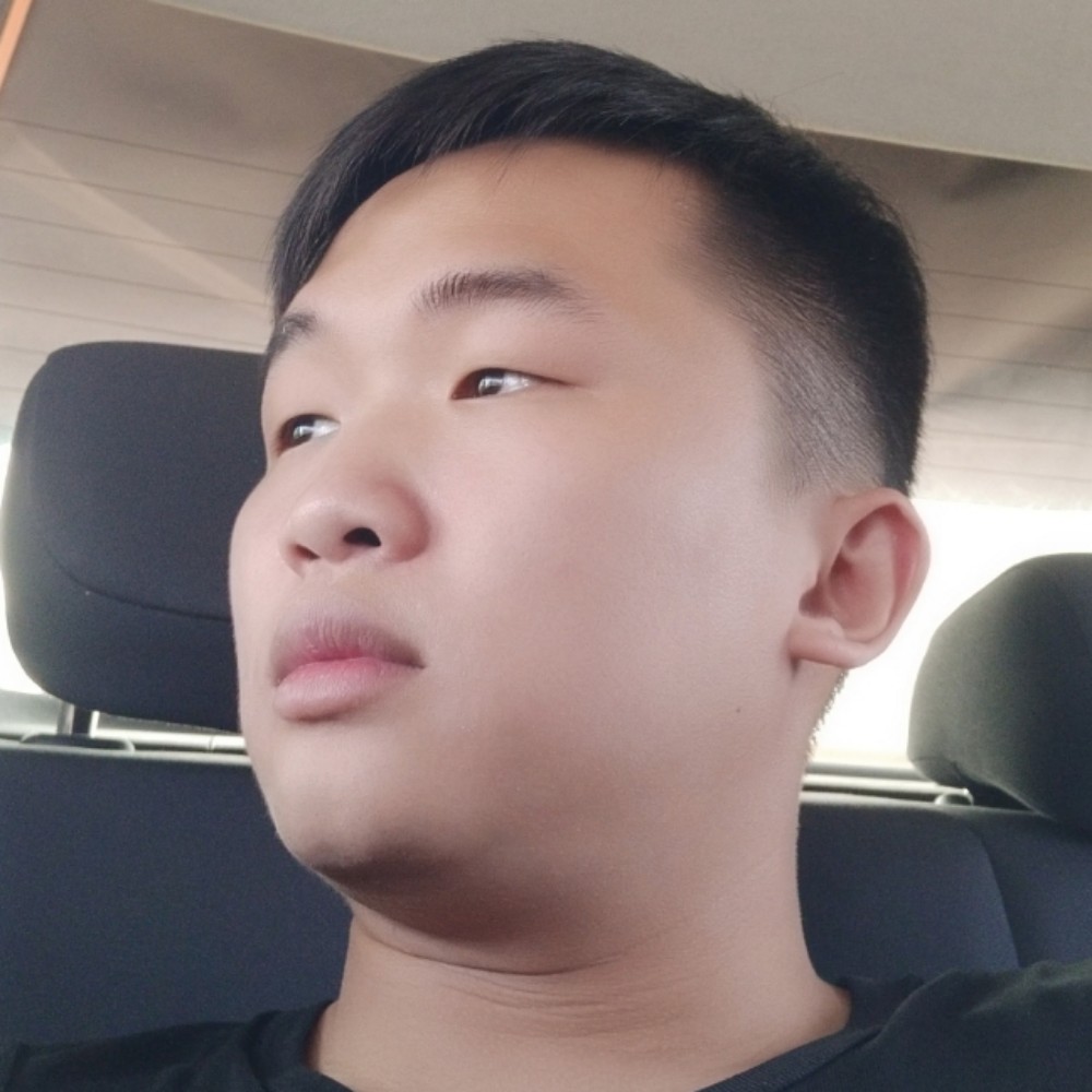 小懒虫浅吻狂野的照片