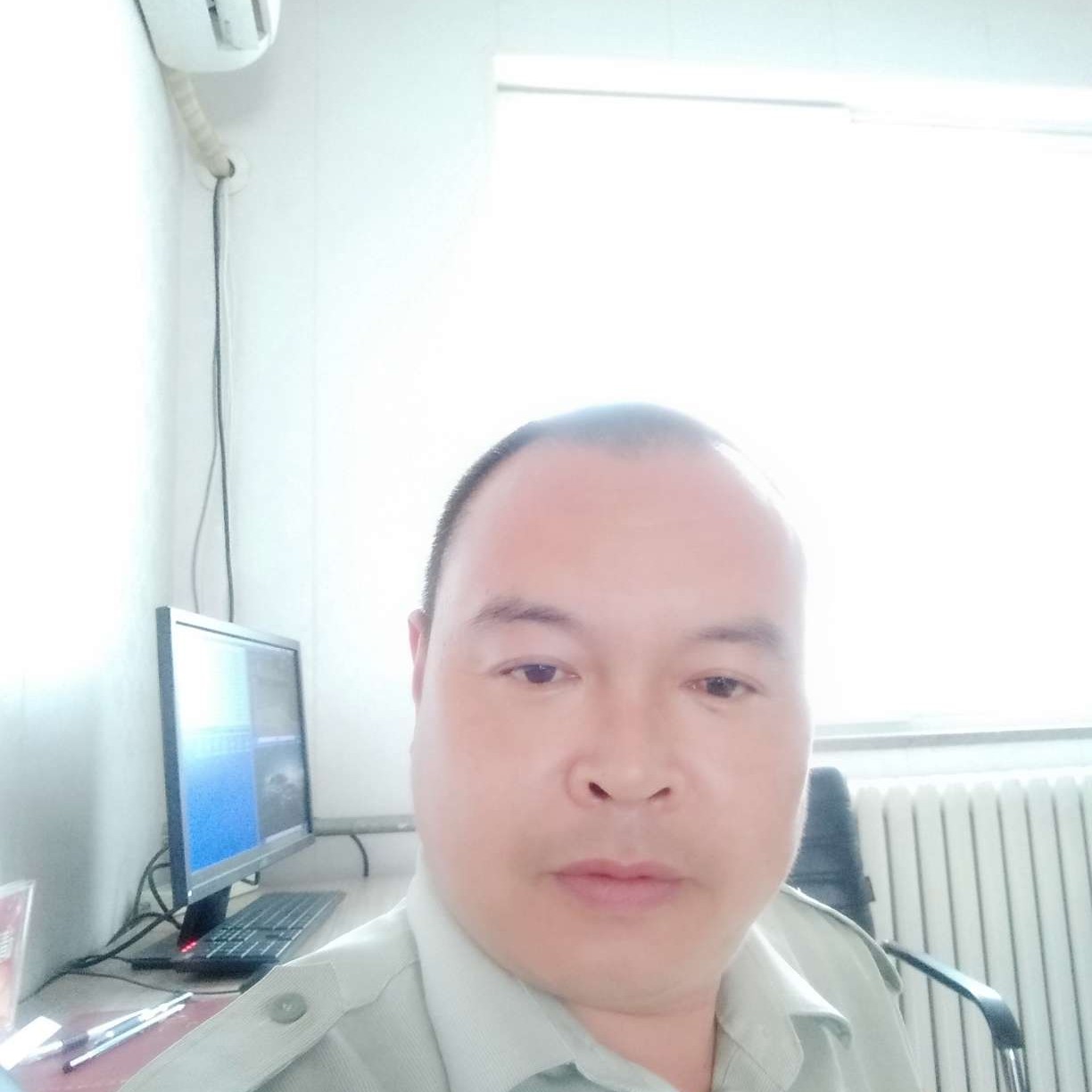 欣慰爱玫瑰的照片
