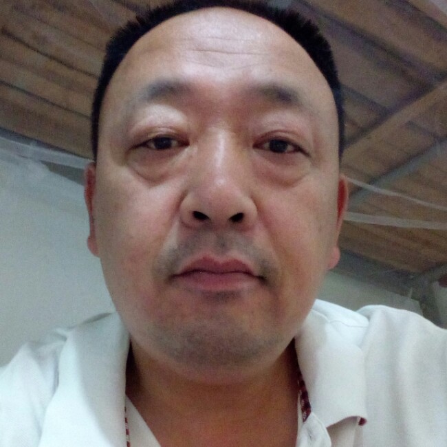 体贴红酒的照片