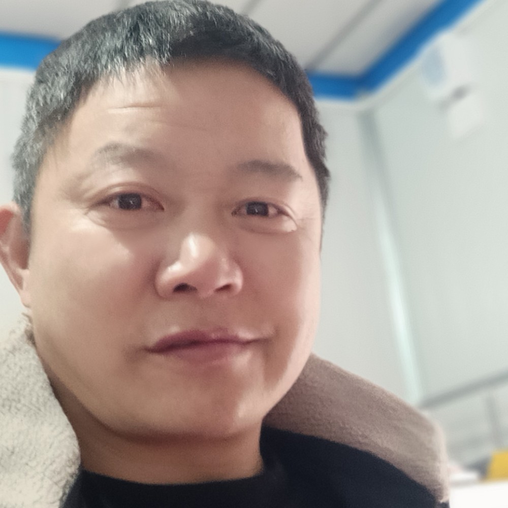 优秀苦恋帅哥的照片