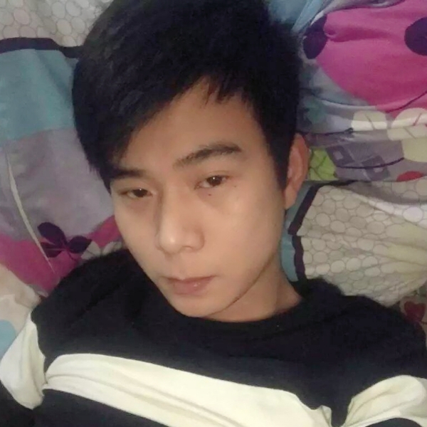 真心找对像。的照片