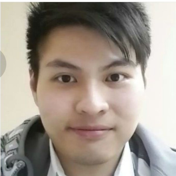 有点帅老板的照片
