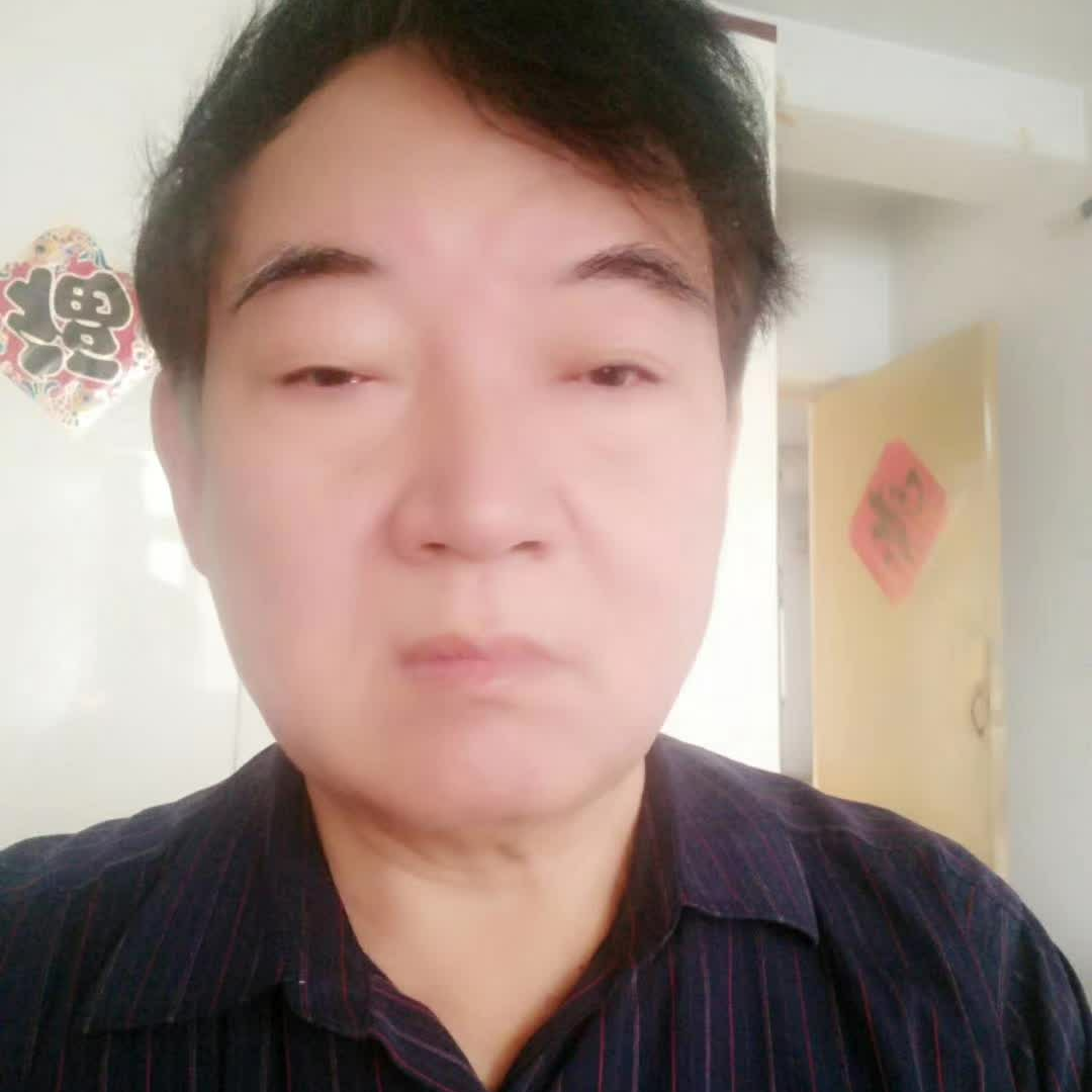 温和大度的照片