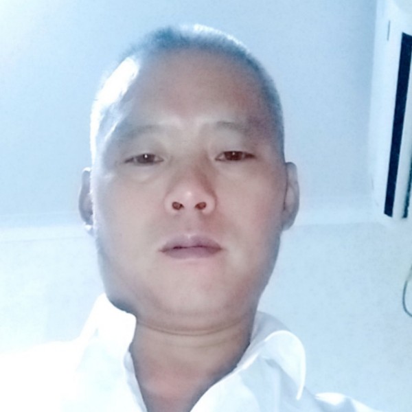 唐德明的照片