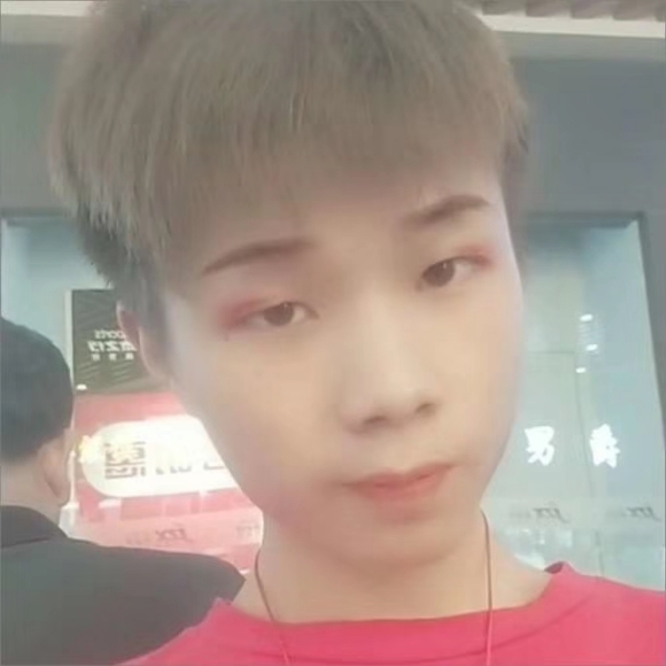 听闻余生i的照片