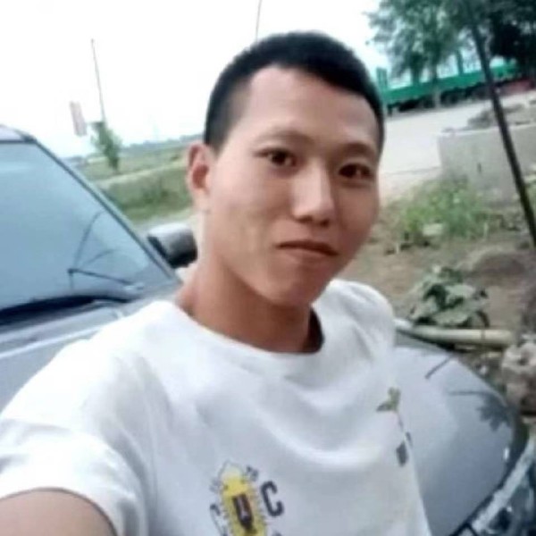 无情苦恋轩辕的照片