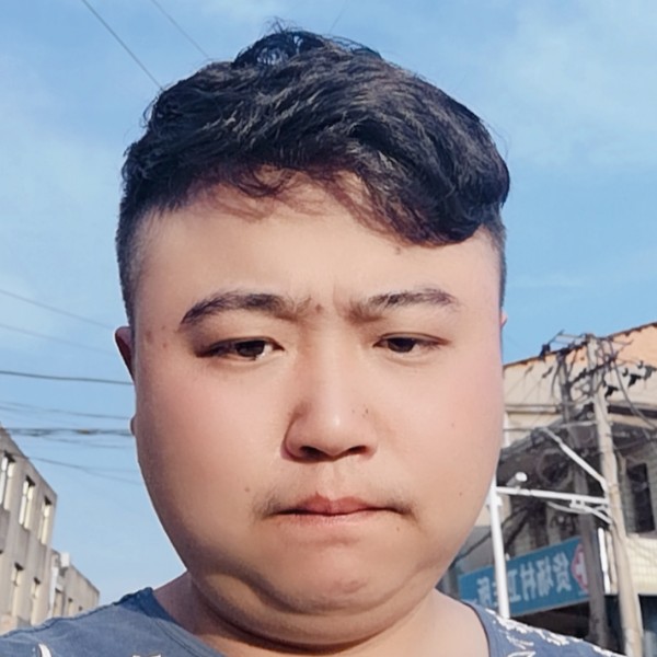 小鸭子邂逅踏实的照片