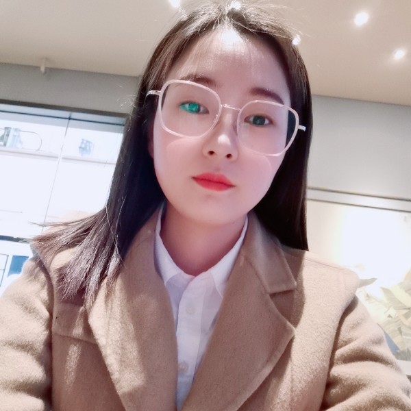 小姐姐萍的照片