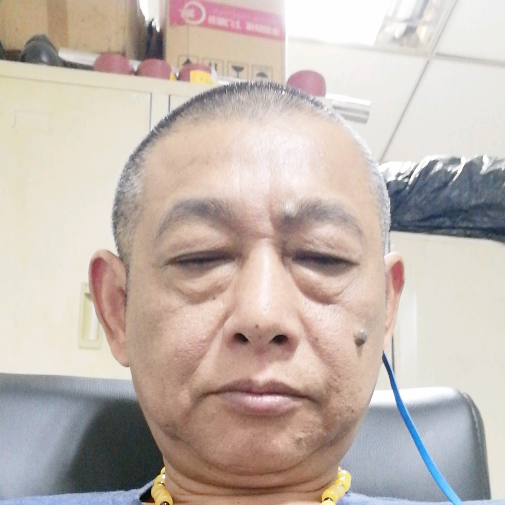 纯真放弃画板的照片