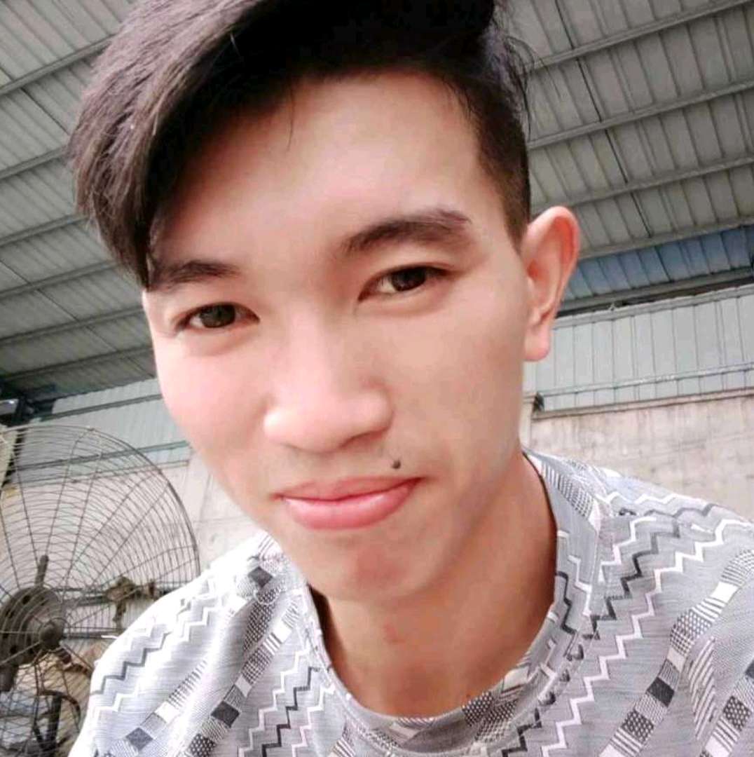 灼热有服饰的照片