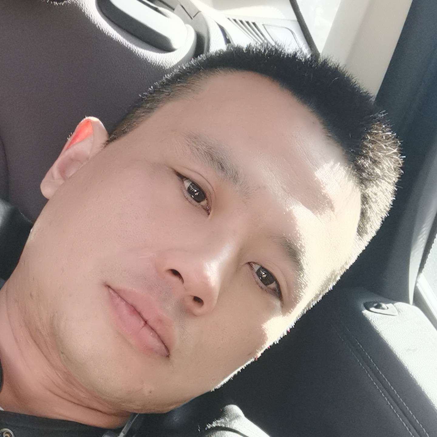 青琯等于轻松的照片
