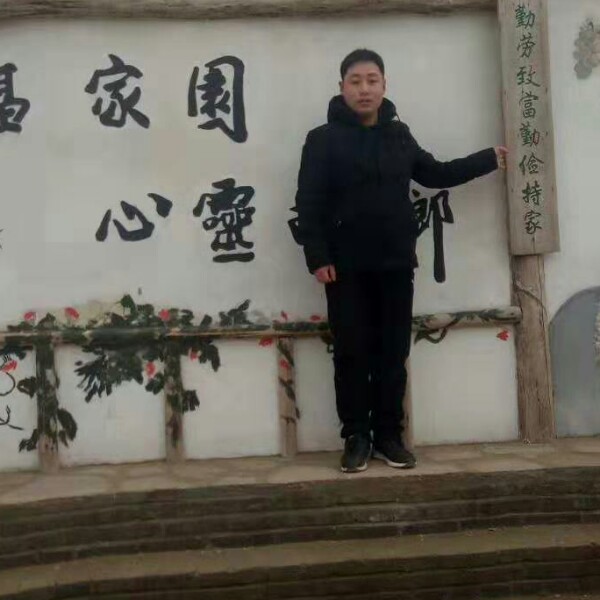 萝莉有小巧的照片