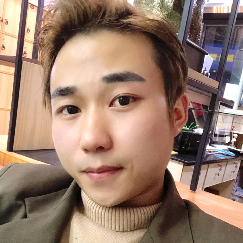 亦凡吴的照片