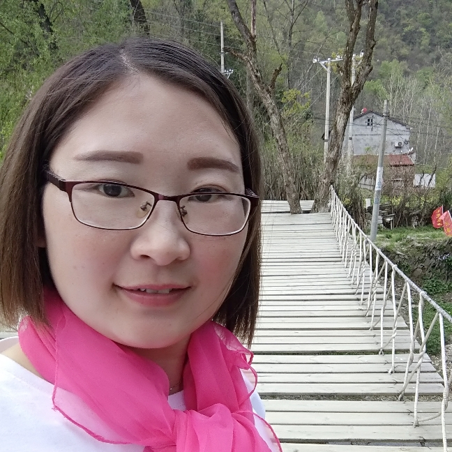 妩媚鞋子的照片