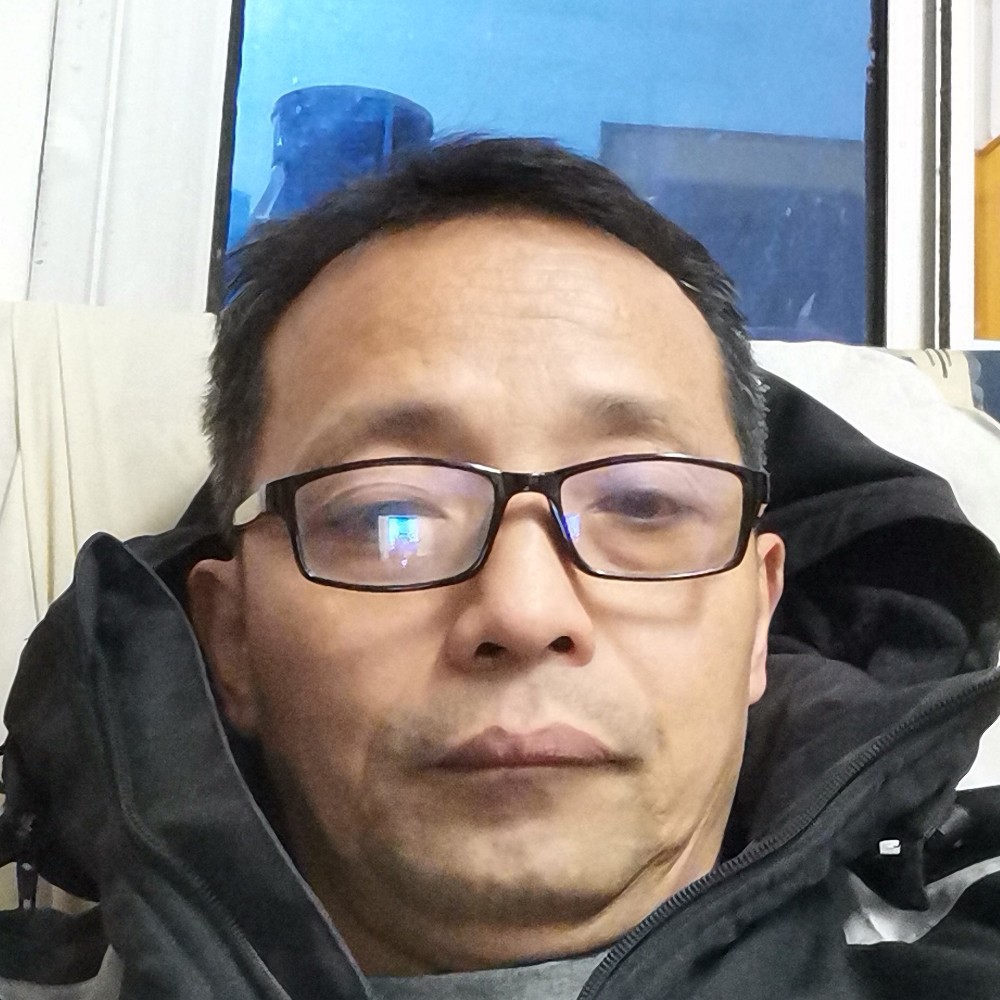 慈祥凝眸小懒虫的照片
