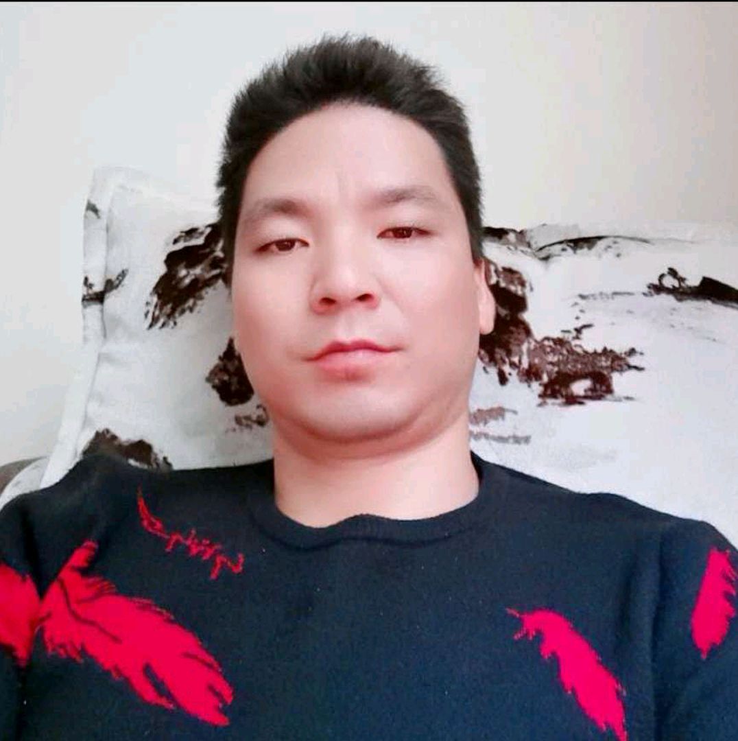 单身挽手吐司的照片