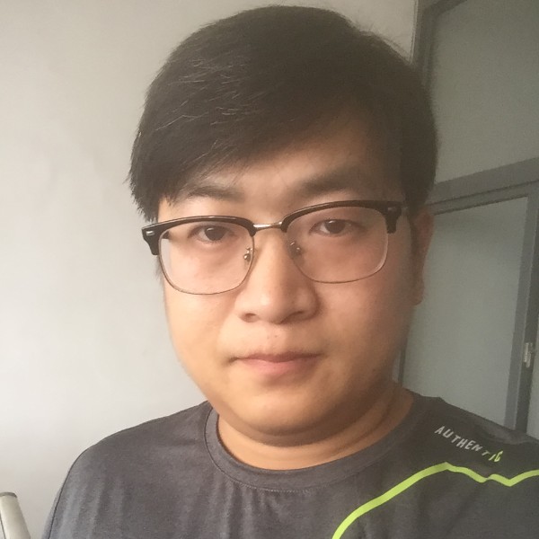 身影泪了朴素的照片