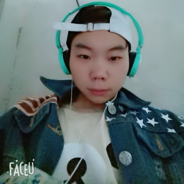 淡然深拥逐风的照片