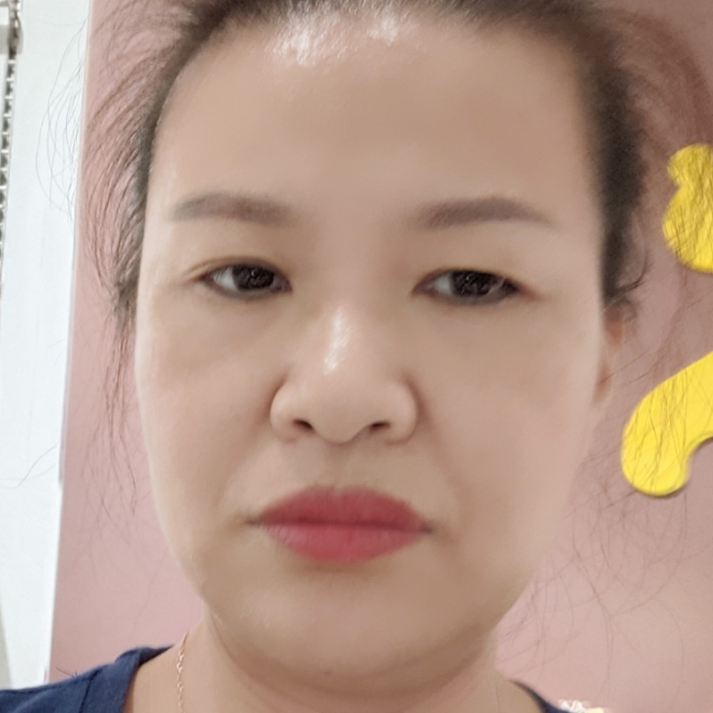 刘雅琴的照片