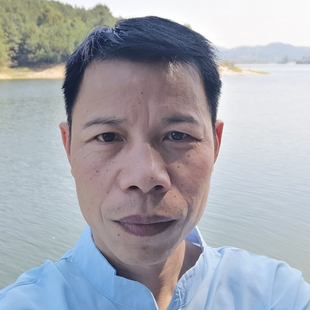 周志鹏的照片