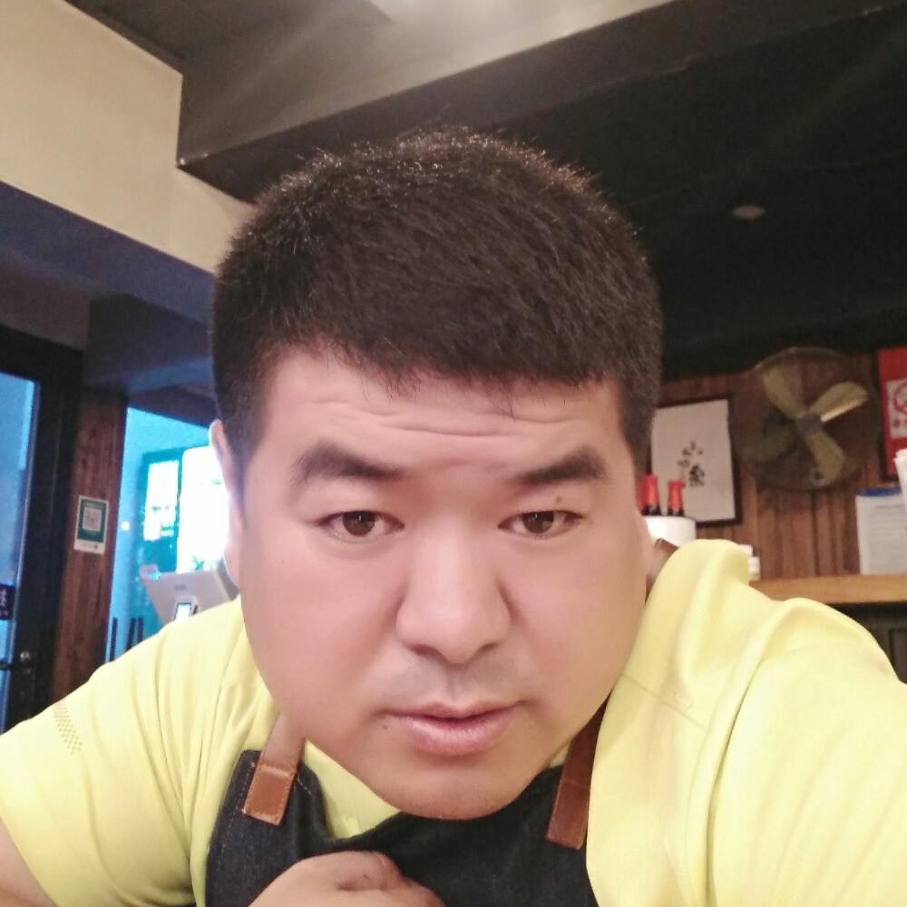 大大咧咧的笨小子的照片