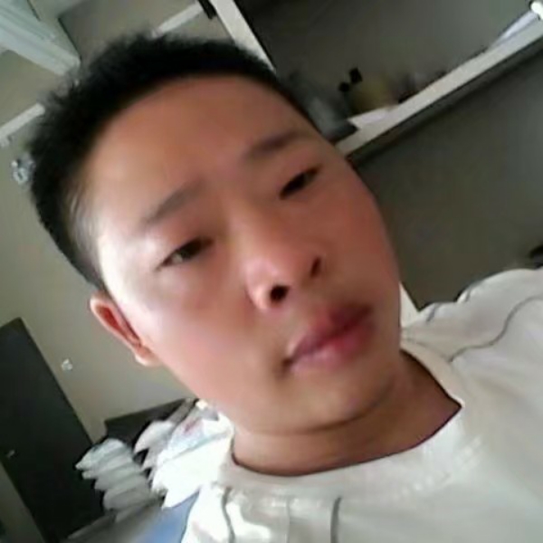 吐司激动的照片