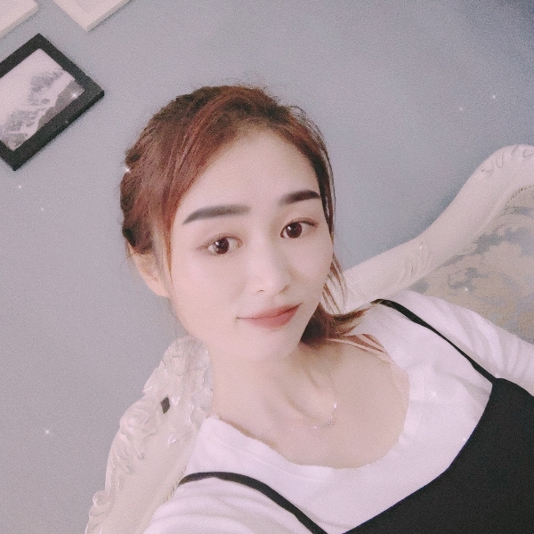 幸福的阳光伴随我的照片