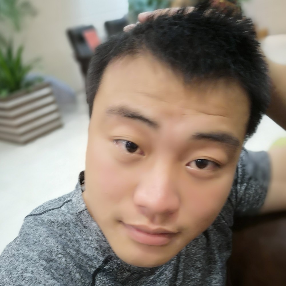 明理化羽的照片