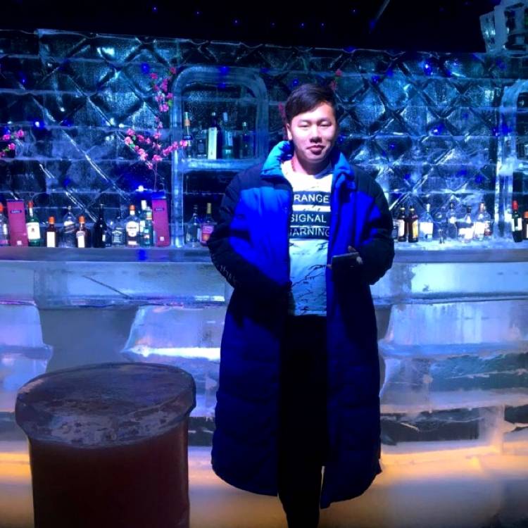 小甜瓜爱恋炙热的照片