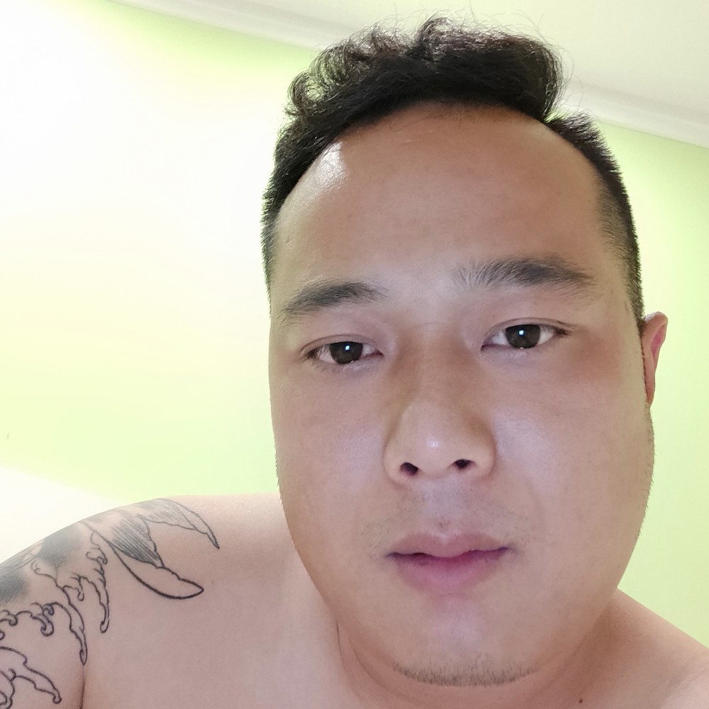 翅膀爱英俊的照片