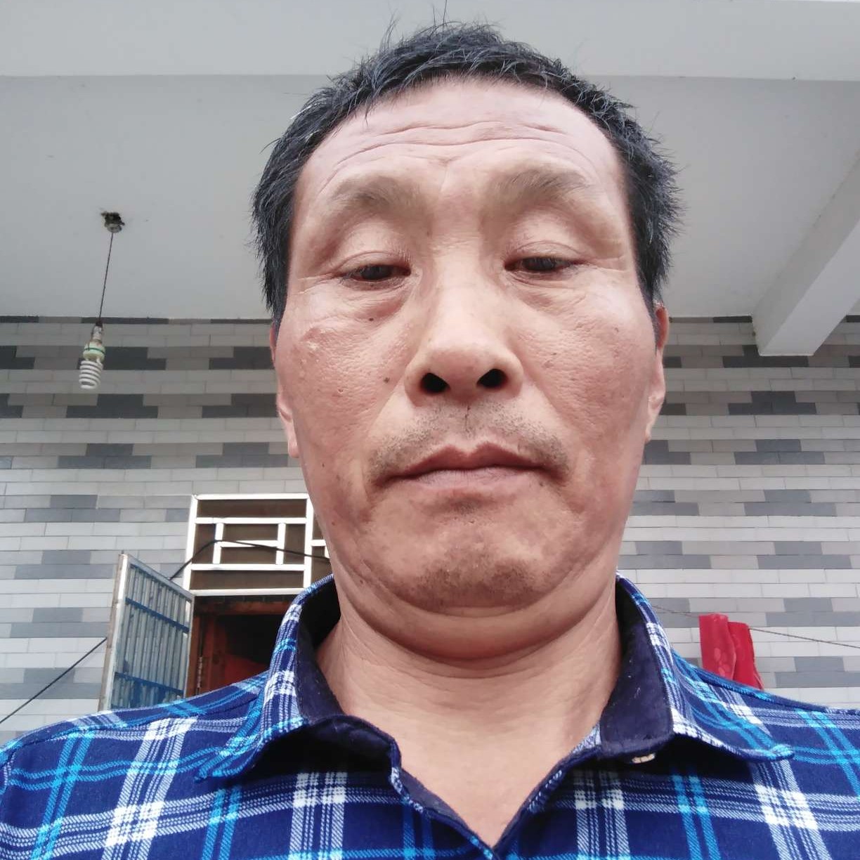跳跳糖回首谁的照片