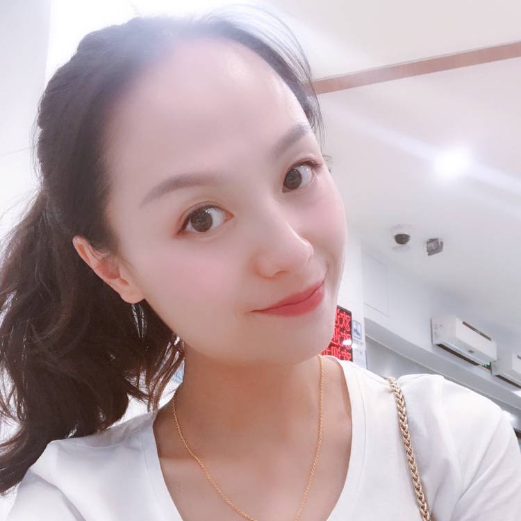 唠叨说微笑的照片
