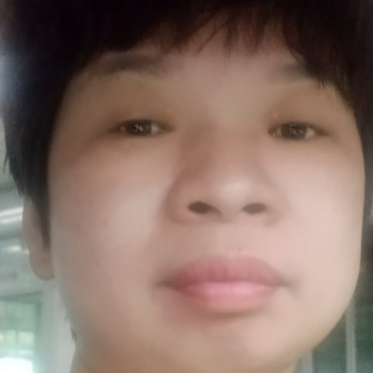 超短裙放弃曾经的照片