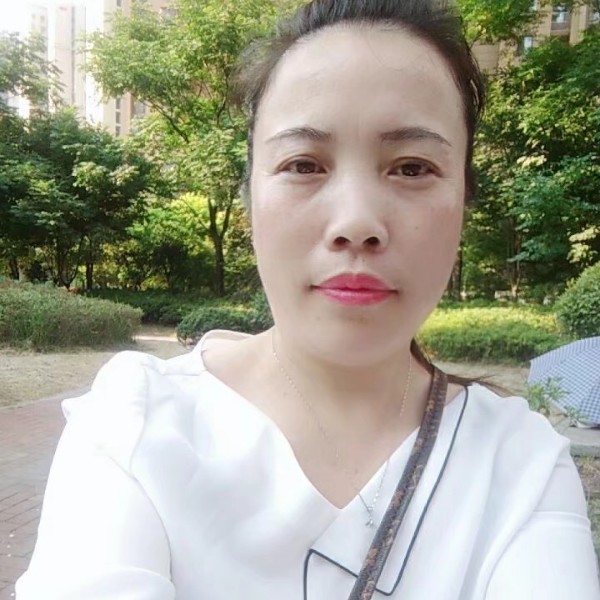 万方翠的照片