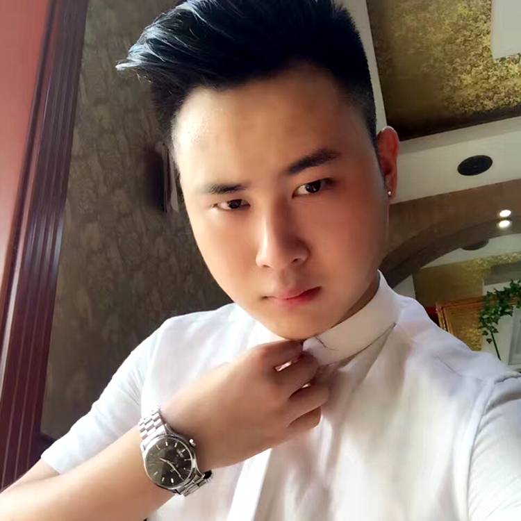 大哥的女人、的照片