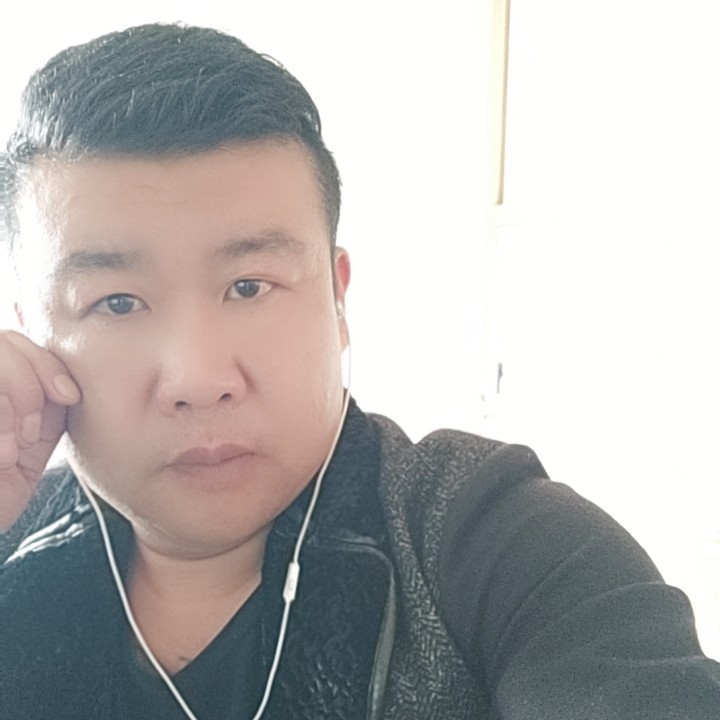 情歌唱给谁听的照片