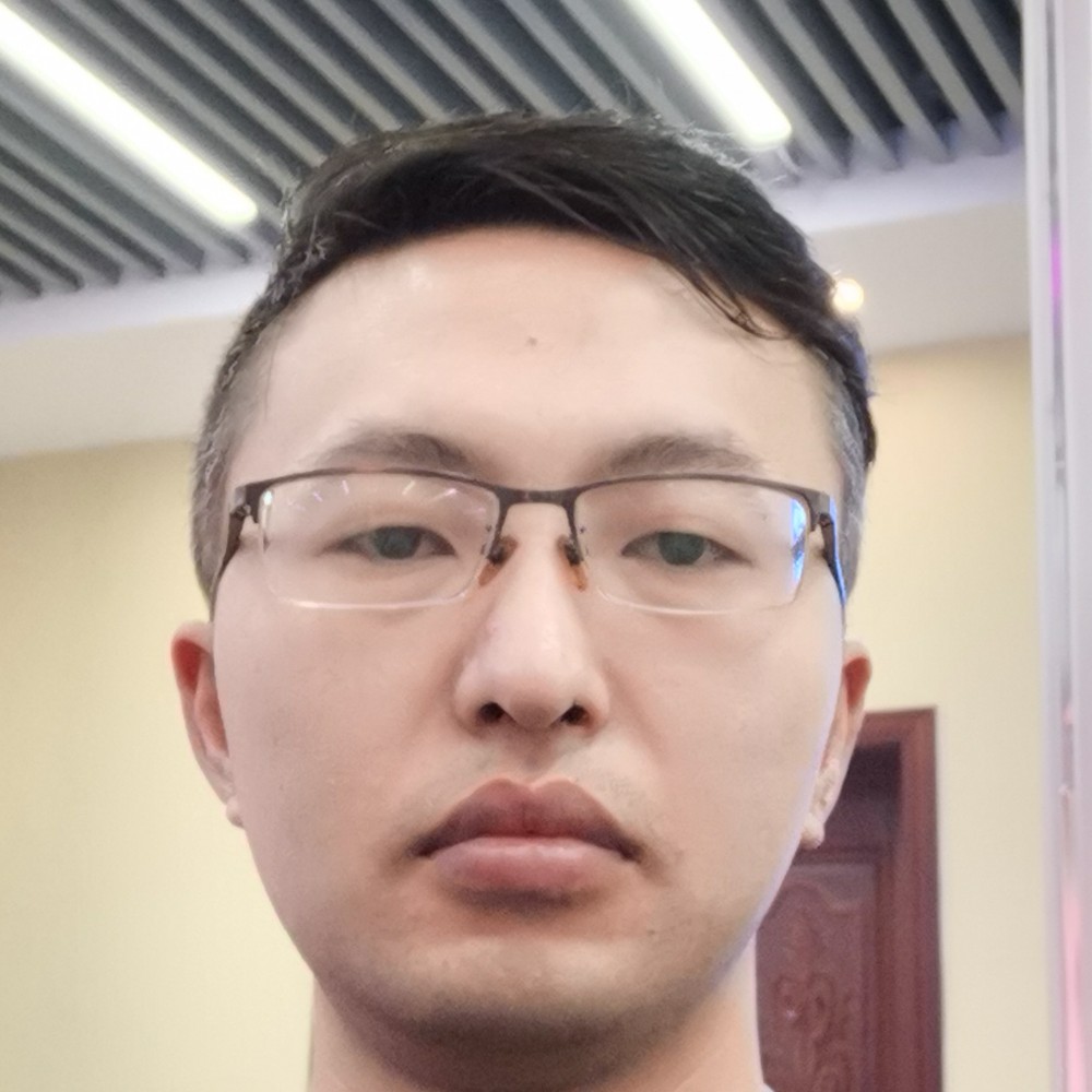 孤独苦恋冷月的照片