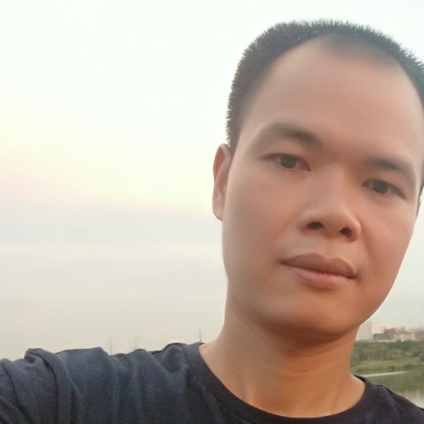 乐观小草的照片