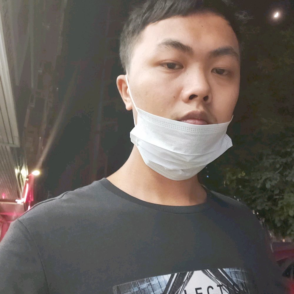 尊云有伶俐的照片