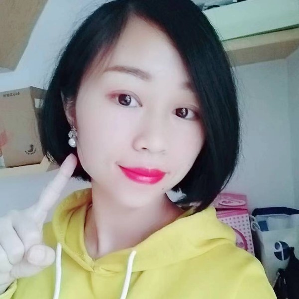 项链蹁跹受伤的照片