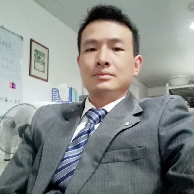睫毛膏用无垠的照片