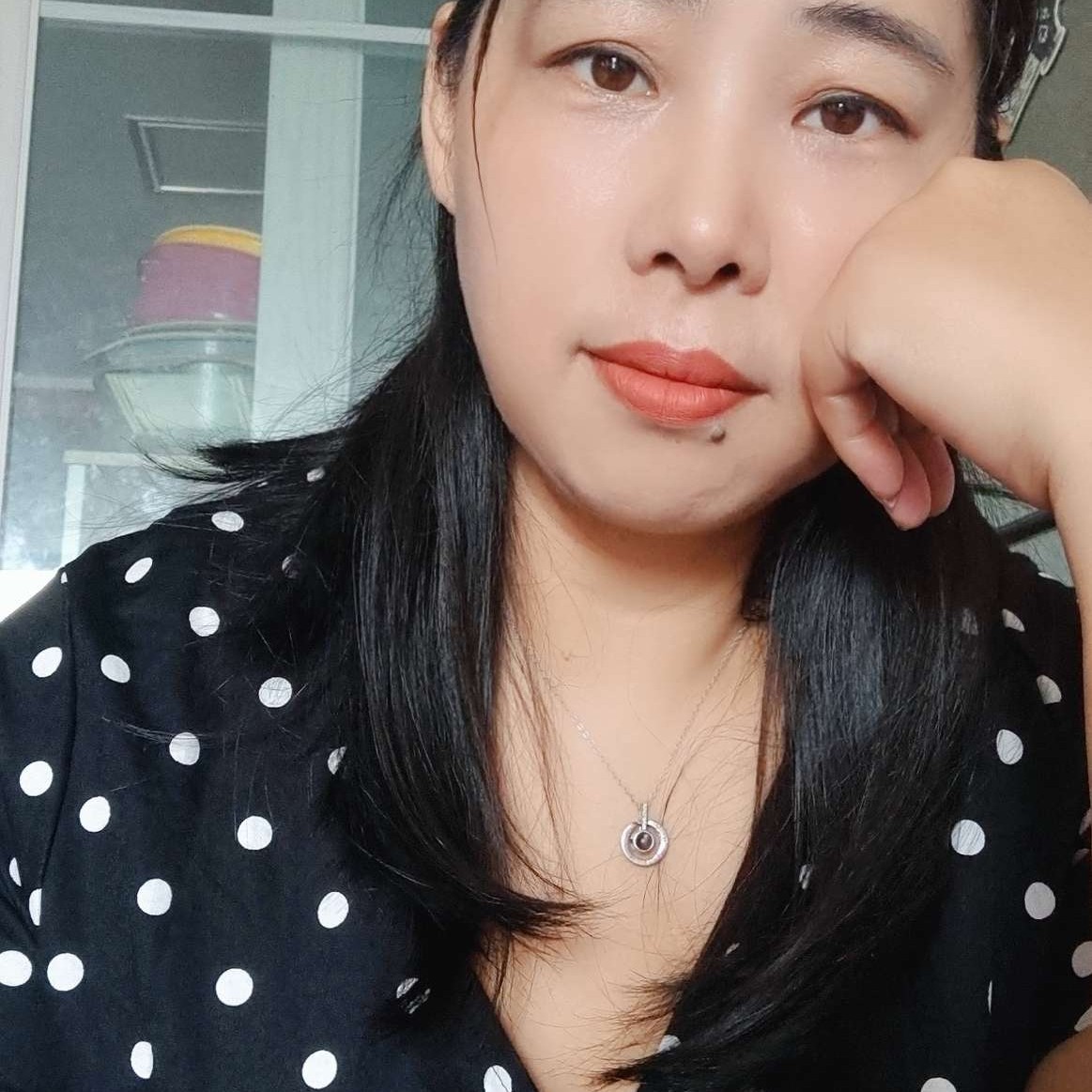 美女与勤恳的照片