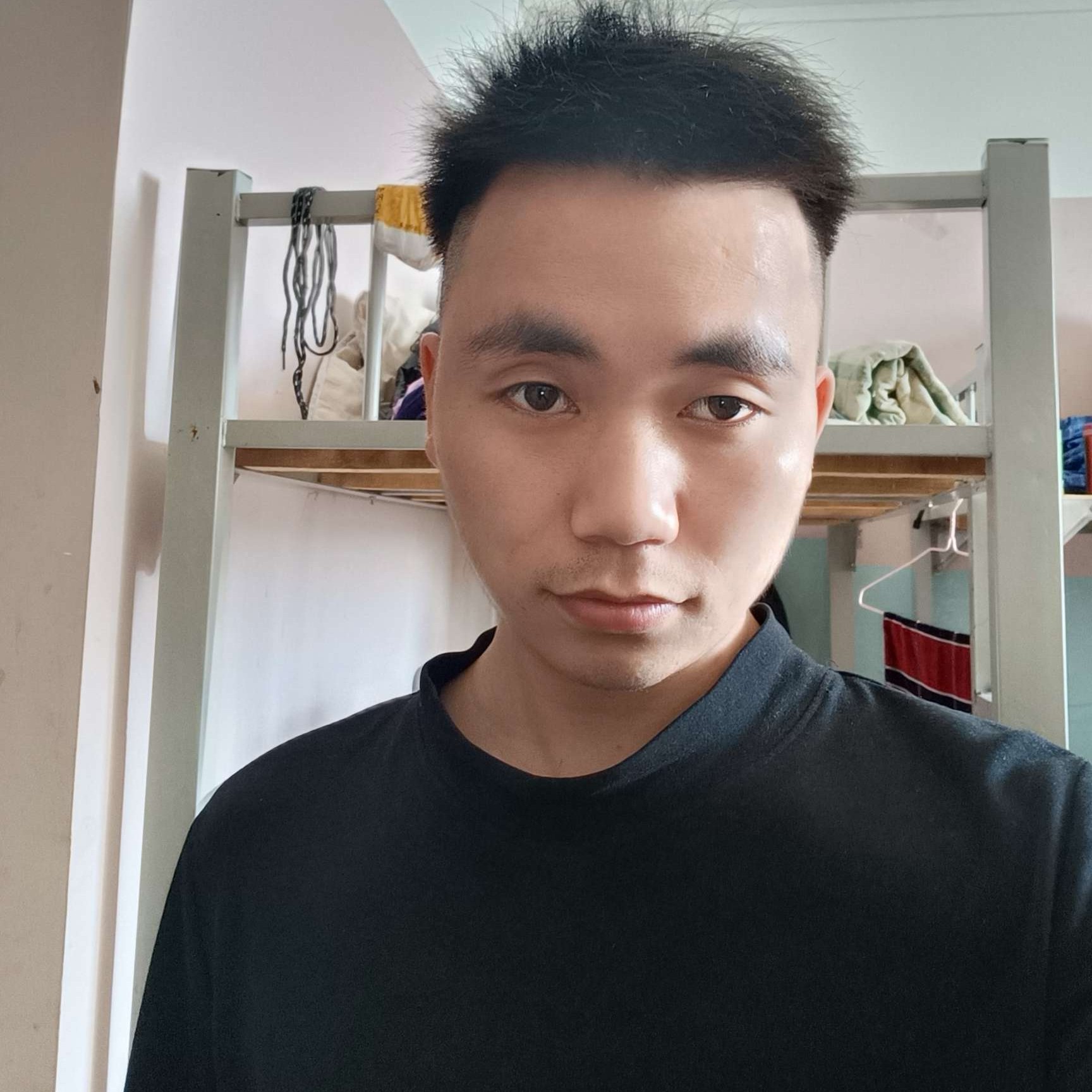 鸿林的照片