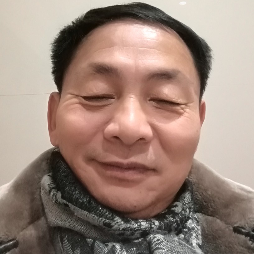 洪俊的照片